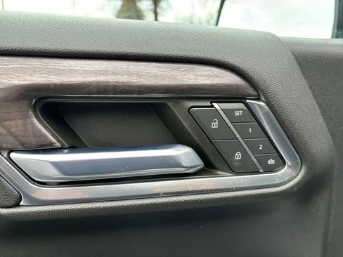 Used 2023 Chevrolet Silverado 1500 LTZ w/ Z71 Off-Road Package image 12