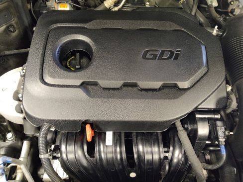 Used 2020 Hyundai Santa Fe SEL image 30