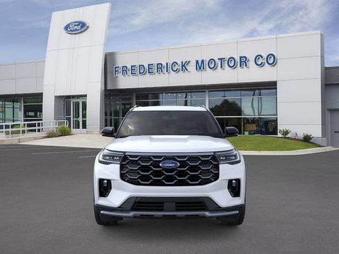 New 2026 Ford Explorer Platinum w/ LUX Leather Package AWD/4WD image 6