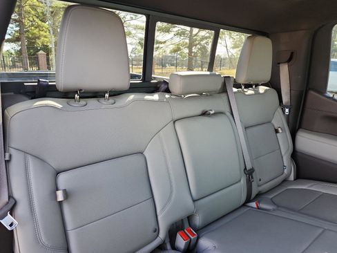 Used 2022 GMC Sierra 1500 SLT w/ SLT Premium Package image 12