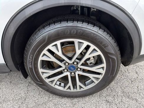 Used 2020 Ford Escape SEL FWD image 28