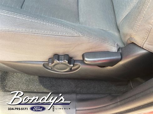 Used 2018 Toyota Tacoma SR5 image 12