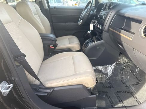 Used 2016 Jeep Patriot 75th Anniversary w/ Power Value Group image 15