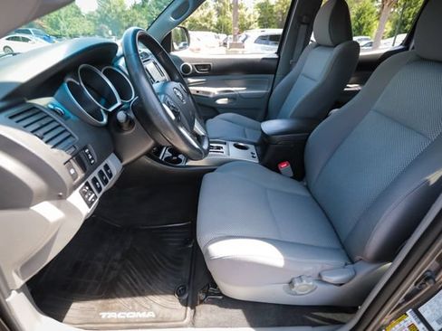 Used 2015 Toyota Tacoma 4x4 Double Cab w/ TRD Sport Package image 32