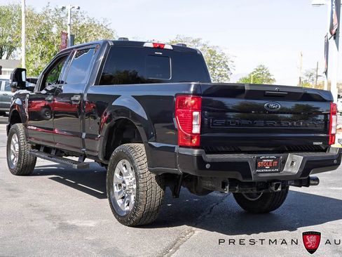Used 2022 Ford F250 XLT w/ Black Appearance Package AWD/4WD image 16