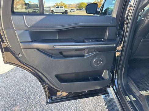 Used 2020 Ford Expedition XLT w/ Equipment Group 202A image 16