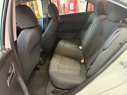Used 2015 Chevrolet Sonic LT FWD image 18