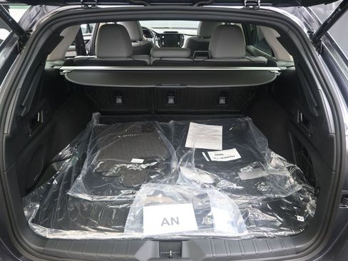 Certified 2025 Subaru Outback Limited image 17