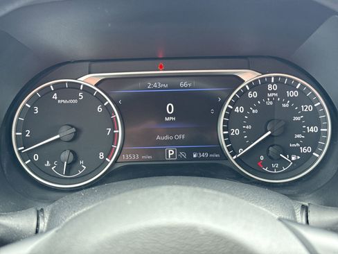 Used 2025 Nissan Sentra SV FWD image 10