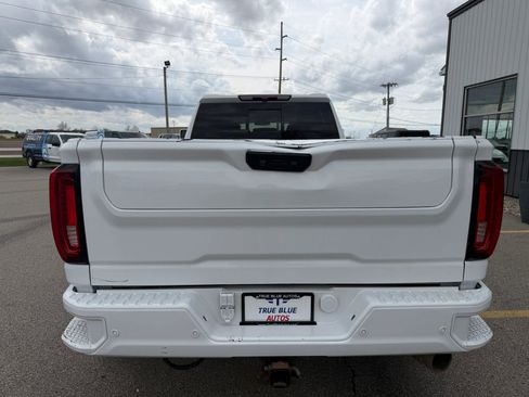 Used 2023 GMC Sierra 3500 Denali AWD/4WD image 3