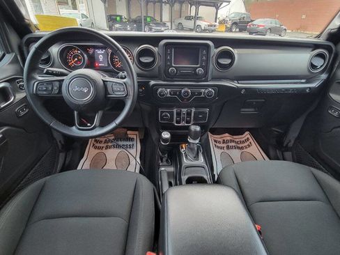 Used 2018 Jeep Wrangler Unlimited Sport S image 10