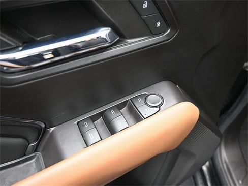 Used 2024 GMC Canyon AT4 w/ Technology Package image 13