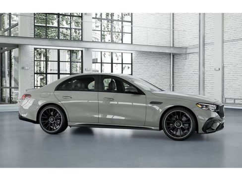 New 2026 Mercedes-Benz E 53 AMG e 4MATIC Sedan image 14