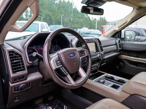 Used 2021 Ford Expedition XLT RWD image 15