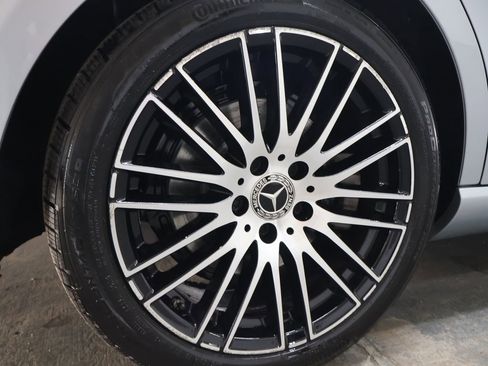 Used 2023 Mercedes-Benz C 300 4MATIC Sedan image 28