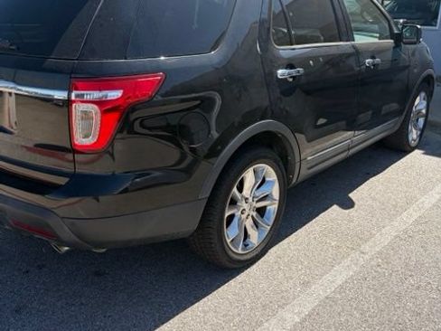 Used 2013 Ford Explorer XLT FWD image 4