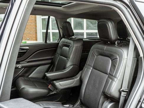 Used 2024 Lincoln Aviator Reserve image 31