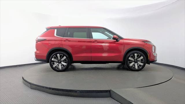 Used 2025 Mitsubishi Outlander SE FWD image 9