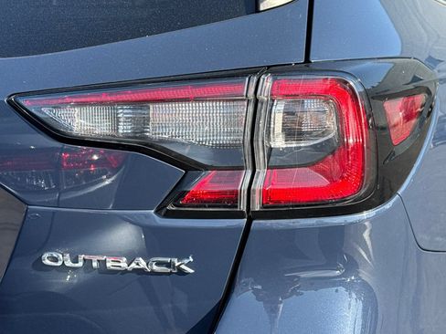 Used 2024 Subaru Outback Limited AWD/4WD image 7