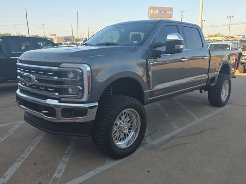 Used 2023 Ford F250 Lariat w/ Chrome Package AWD/4WD image 25