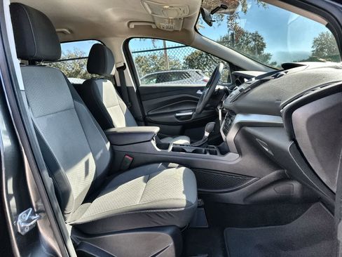 Used 2017 Ford Escape SE image 14