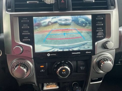 Used 2020 Toyota 4Runner SR5 Premium RWD image 7