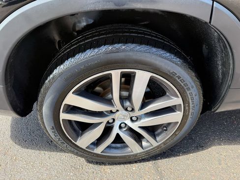 Used 2017 Honda Pilot Touring image 12