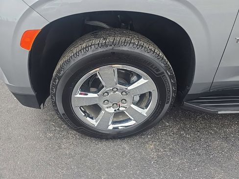 Used 2023 Chevrolet Tahoe LT w/ Luxury Package image 4