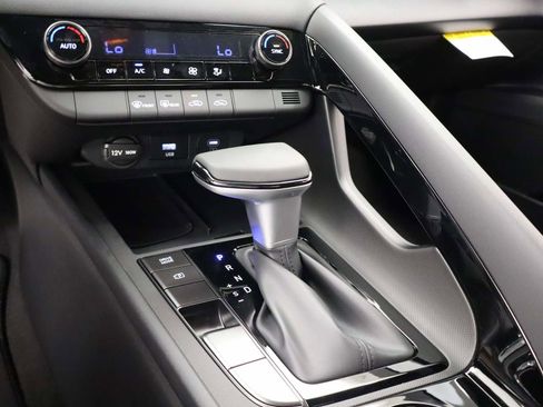 New 2026 Hyundai Elantra SEL Sport image 8