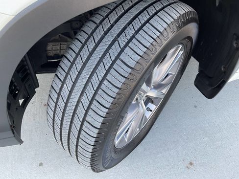 Used 2015 Toyota Highlander XLE image 52