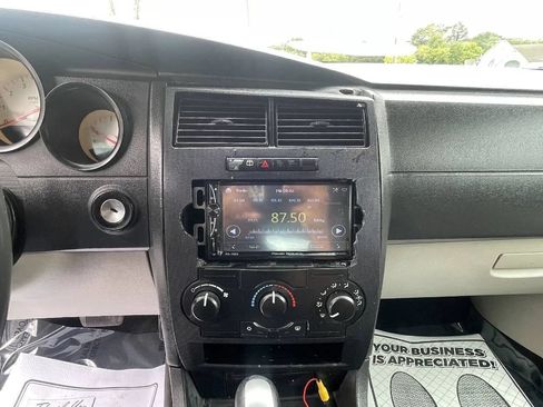 Used 2006 Dodge Magnum SE RWD image 19