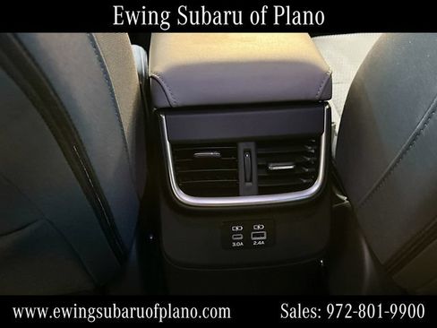 Used 2025 Subaru Outback Premium AWD/4WD image 27