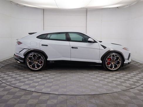 Used 2023 Lamborghini Urus Performante image 4