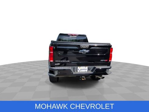 Used 2024 Chevrolet Silverado 2500 ZR2 w/ Technology Package AWD/4WD image 8
