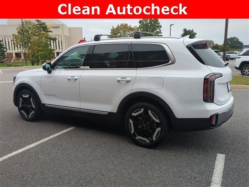 Used 2024 Kia Telluride EX image 6
