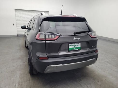 Used 2019 Jeep Cherokee Limited image 6