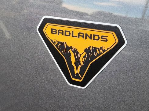 New 2025 Ford Bronco Badlands image 16
