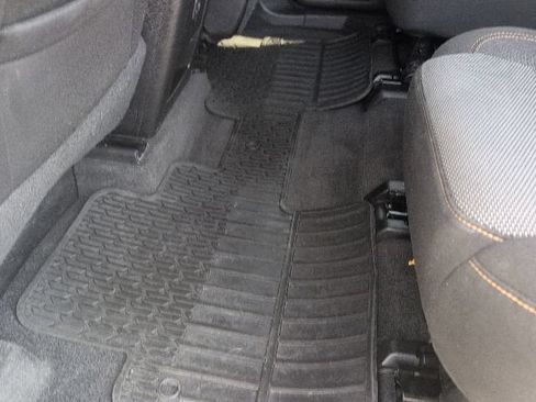 Used 2019 Chevrolet Traverse LT AWD/4WD image 36