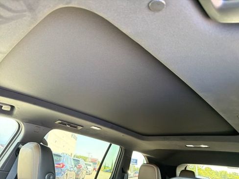 New 2027 GMC Acadia Denali Ultimate w/ LPO, Black Badging Package AWD/4WD image 15