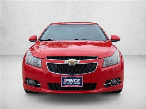 Used 2014 Chevrolet Cruze LTZ w/ Enhanced Safety Package FWD image 2