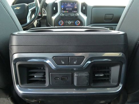 Certified 2020 Chevrolet Silverado 3500 LTZ w/ LTZ Premium Package AWD/4WD image 20