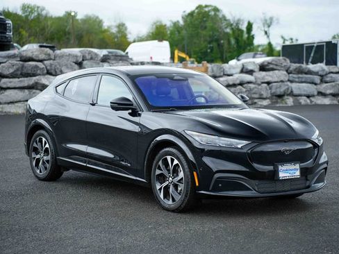 Used 2023 Ford Mustang Mach-E Premium AWD/4WD image 3