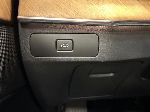 Used 2024 Volvo XC90 B5 Plus image 26