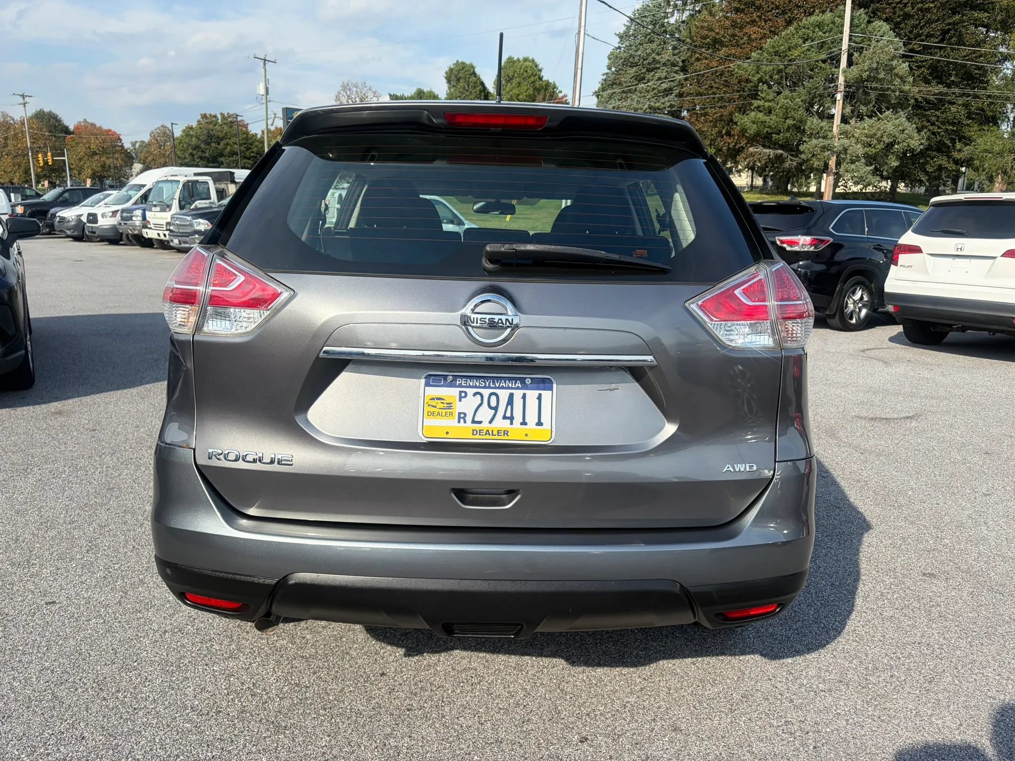Used 2016 Nissan Rogue S AWD/4WD image 13