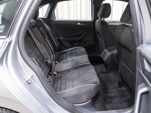 Used 2024 Volkswagen Jetta Sport image 12