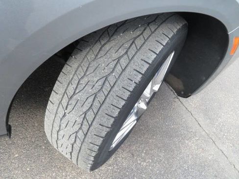 Used 2023 Buick Enclave Premium w/ Experience Buick Package image 3