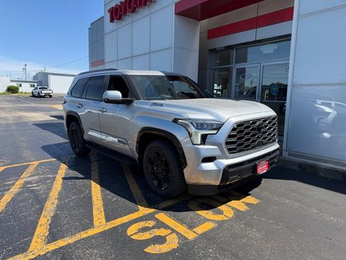 New 2026 Toyota Sequoia Platinum AWD/4WD image 5