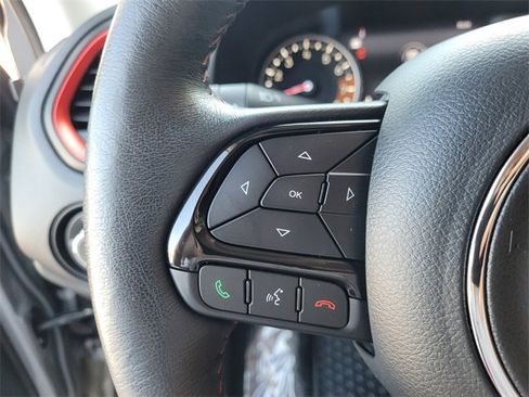 Used 2022 Jeep Renegade Trailhawk image 33