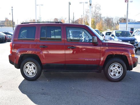 Used 2011 Jeep Patriot Sport image 5
