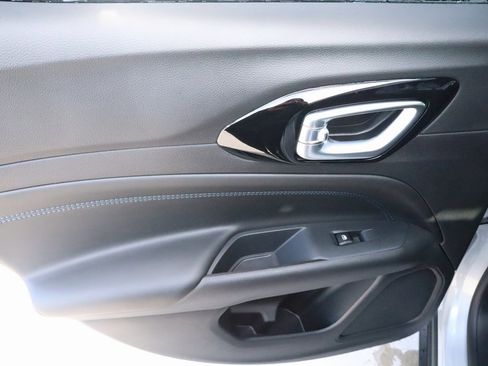 New 2026 Jeep Compass Latitude image 16